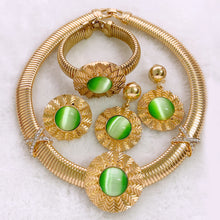  Emerald Glow Heritage Set