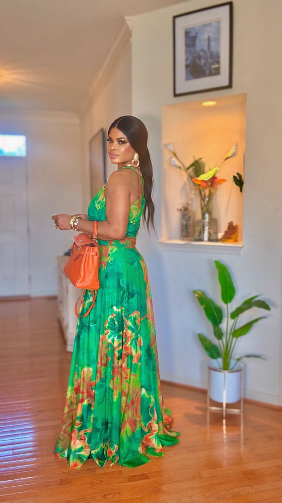 🌿 Green Beaded Halter Maxi Dress
