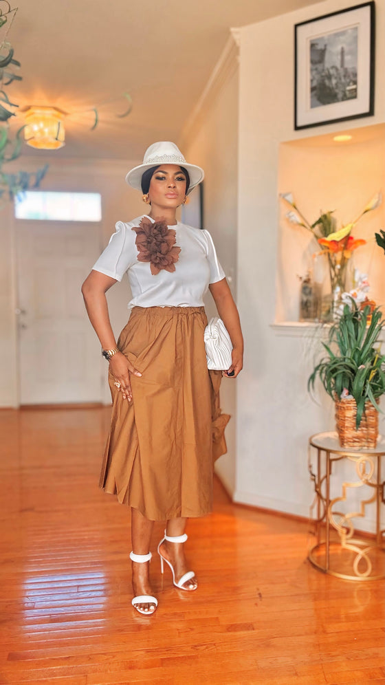 2PIECE White-Brown skirt set.