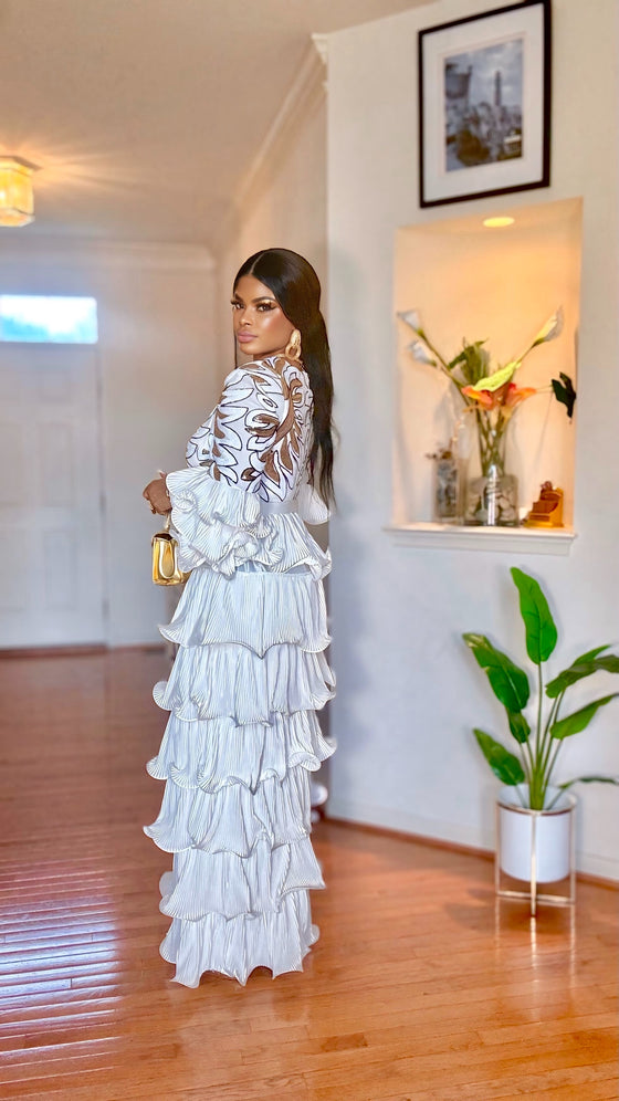 Gold /White Appliqué RhinestonesRuffle Maxi Dress ✨