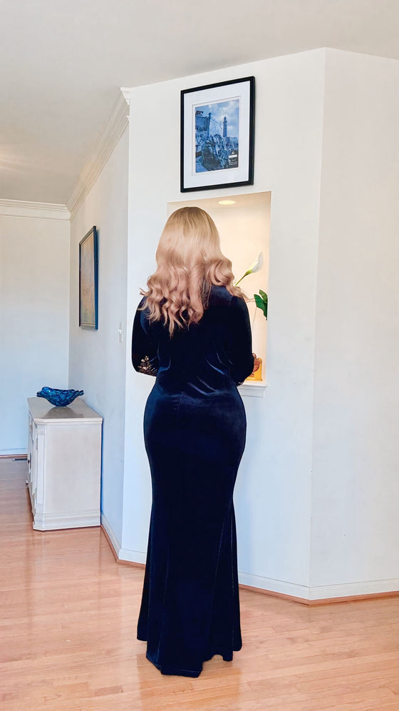 Majesty Rhinestone Velvet Gown(BLACK)