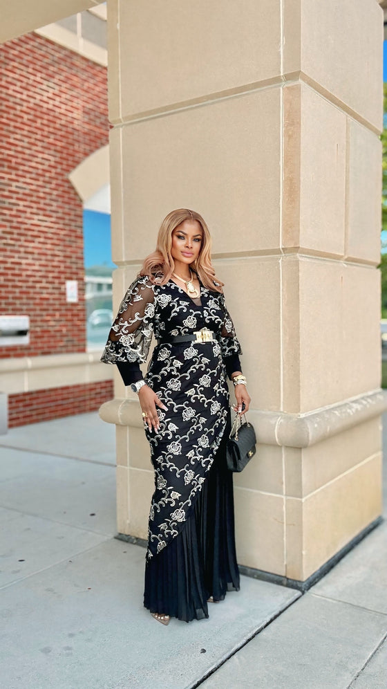 Black Lace Overlay & Pleated Maxi Dress 🖤✨