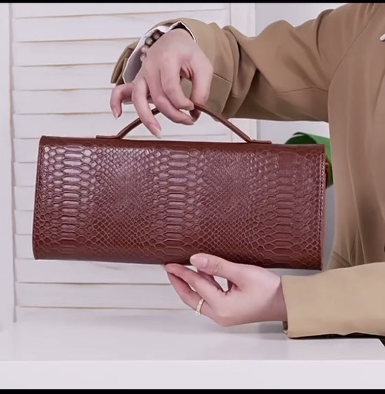 Sahara Luxe Croc Clutch(PREORDER)